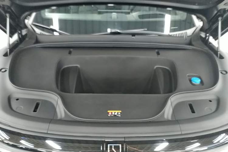 Used Zeekr 7X 2025 100 kWh Long-Range Rear-Wheel Drive with Intelligent Driving Features Engine Bay