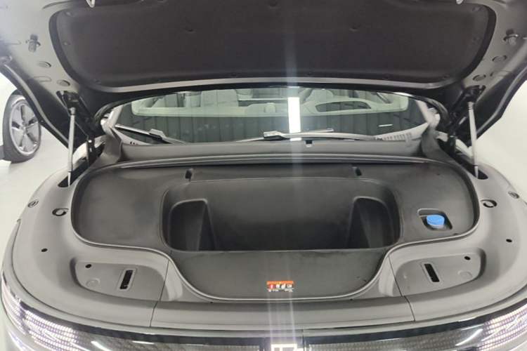Used Zeekr 7X 2025 75 kWh Rear-Wheel Drive Intelligent Driving Version Engine Bay