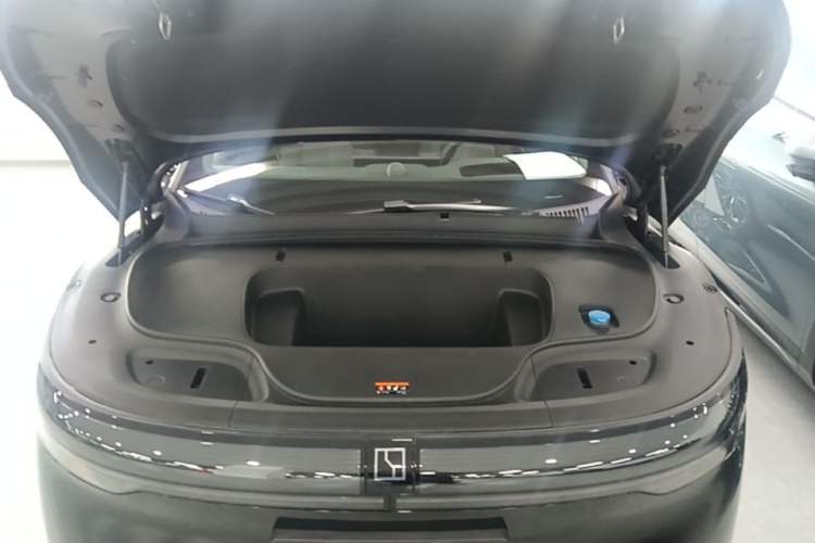 Used Zeekr 7X 2025 75 kWh Rear-Wheel Drive Intelligent Driving Version Engine Bay