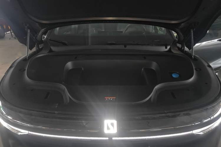 Used Zeekr 7X 2025 75 kWh Rear-Wheel Drive Intelligent Driving Version Engine Bay