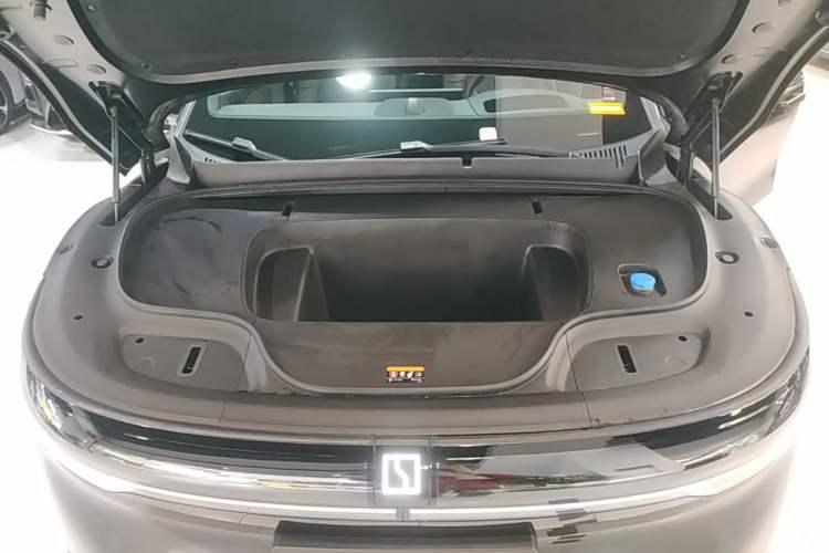 Used Zeekr 7X 2025 100 kWh Long-Range Rear-Wheel Drive with Intelligent Driving Features Engine Bay
