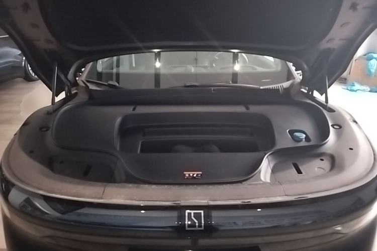 Used Zeekr 7X 2025 100kWh Long-Range All-Wheel Drive Intelligent Driving Version Engine Bay
