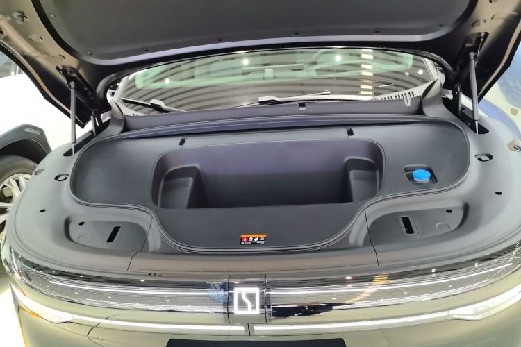 Used Zeekr 7X 2025 100 kWh Long-Range Rear-Wheel Drive with Intelligent Driving Features Engine Bay
