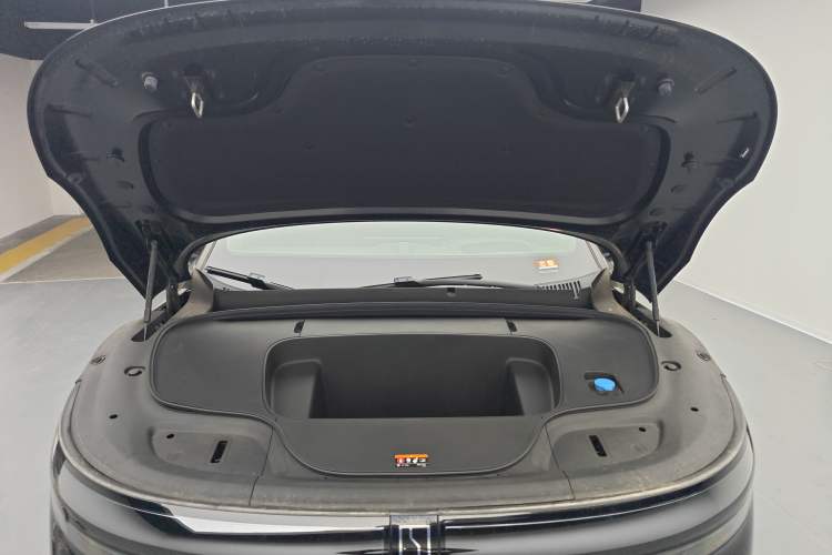 Used Zeekr 7X 2025 100 kWh Long-Range Rear-Wheel Drive with Intelligent Driving Features Engine Bay