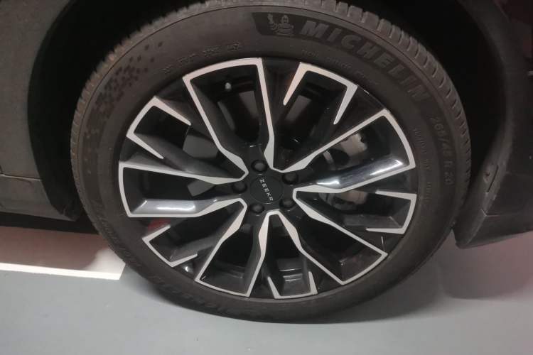 Used Zeekr 7X 2025 75 kWh Rear-Wheel Drive Intelligent Driving Version Exterior 1
