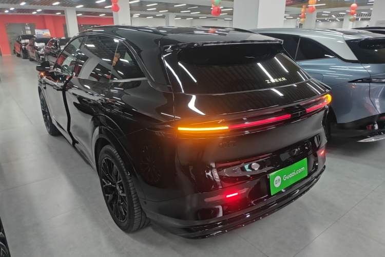Used Zeekr 7X 2025 100 kWh Long-Range Rear-Wheel Drive with Intelligent Driving Features Exterior 2