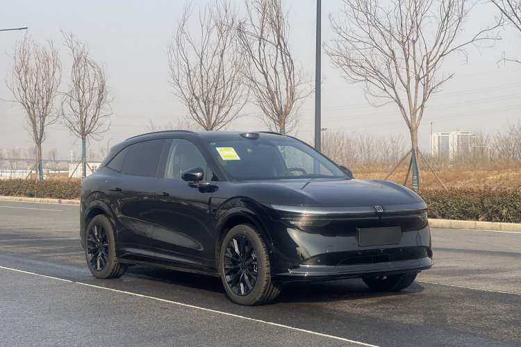 Used Zeekr 7X 2025 100 kWh Long-Range Rear-Wheel Drive with Intelligent Driving Features Exterior 2