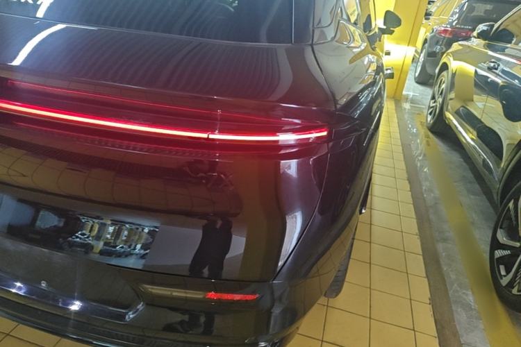 Used Zeekr 7X 2025 100 kWh Long-Range Rear-Wheel Drive with Intelligent Driving Features Exterior 3