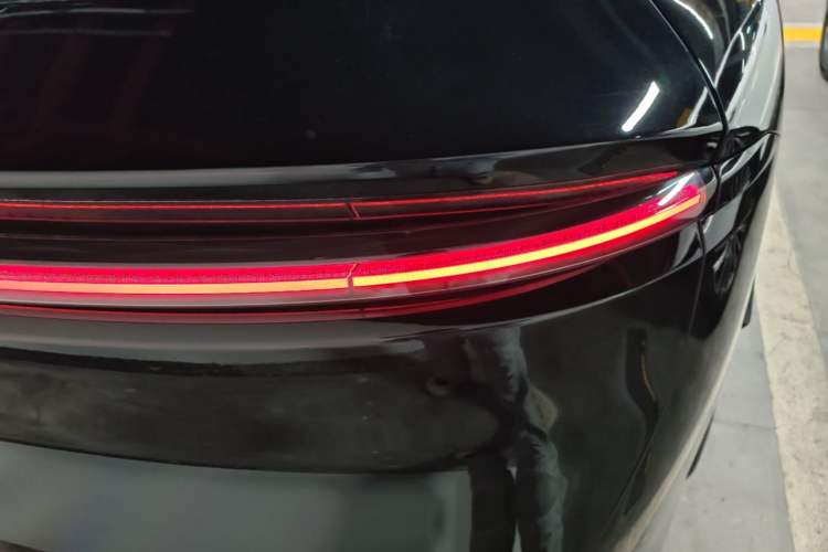 Used Zeekr 7X 2025 75 kWh Rear-Wheel Drive Intelligent Driving Version Exterior 3