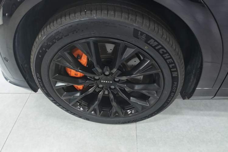 Used Zeekr 7X 2025 100 kWh Long-Range Rear-Wheel Drive with Intelligent Driving Features Exterior 4