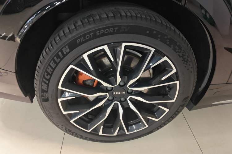 Used Zeekr 7X 2025 75 kWh Rear-Wheel Drive Intelligent Driving Version Exterior 5