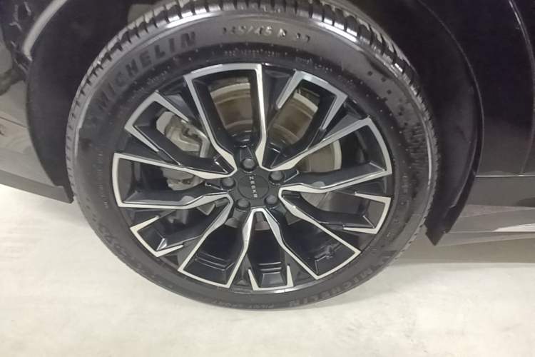 Used Zeekr 7X 2025 75 kWh Rear-Wheel Drive Intelligent Driving Version Exterior 5
