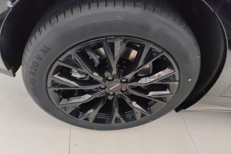 Used Zeekr 7X 2025 100 kWh Long-Range Rear-Wheel Drive with Intelligent Driving Features Exterior 8