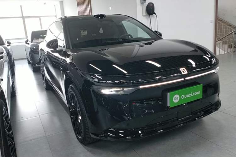 Used Zeekr 7X 2025 100 kWh Long-Range Rear-Wheel Drive with Intelligent Driving Features Front Right 45 Deg