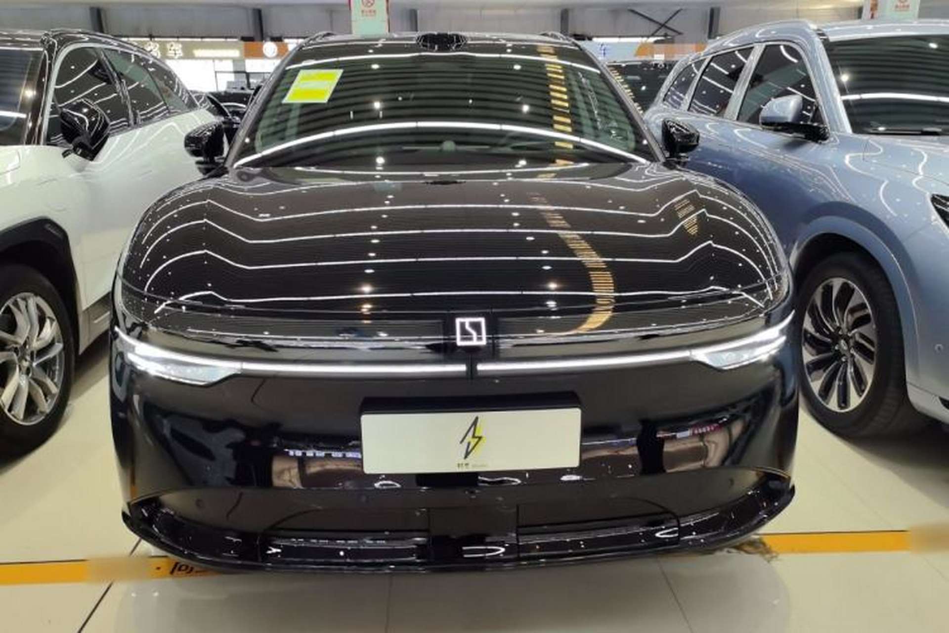 Used Zeekr 7X 2025 100 kWh Long-Range Rear-Wheel Drive with Intelligent Driving Features Front