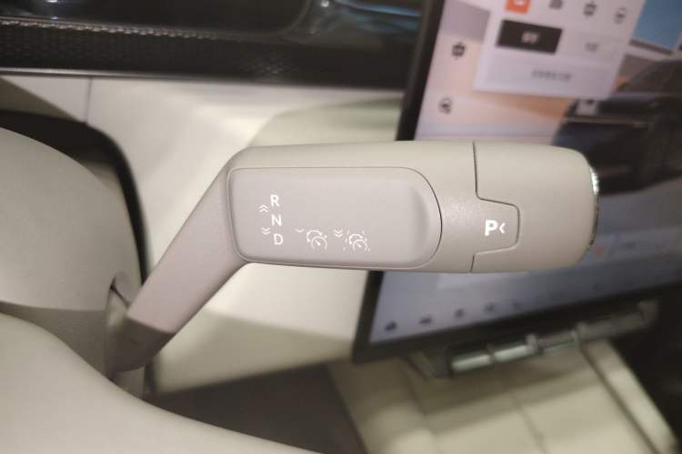 Used Zeekr 7X 2025 75 kWh Rear-Wheel Drive Intelligent Driving Version Gear Lever