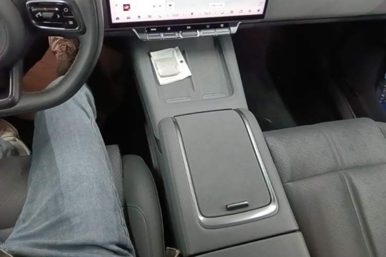 Used Zeekr 7X 2025 100 kWh Long-Range Rear-Wheel Drive with Intelligent Driving Features Gear Lever