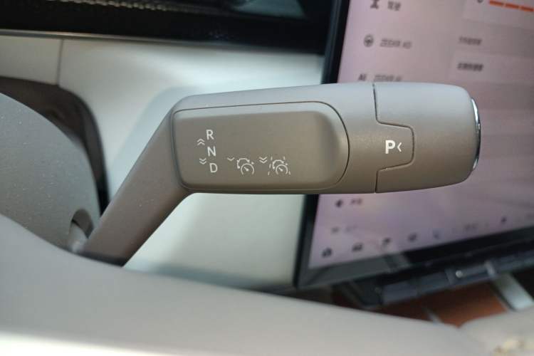 Used Zeekr 7X 2025 75 kWh Rear-Wheel Drive Intelligent Driving Version Gear Lever
