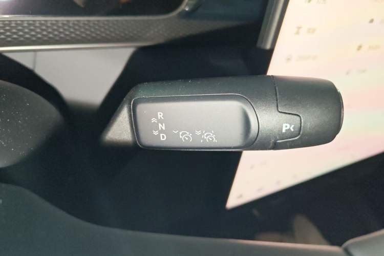 Used Zeekr 7X 2025 75 kWh Rear-Wheel Drive Intelligent Driving Version Gear Lever