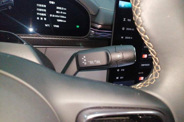 Used Zeekr 7X 2025 100kWh Long-Range All-Wheel Drive Intelligent Driving Version Gear Lever