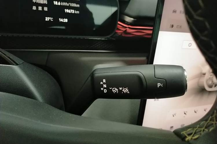 Used Zeekr 7X 2025 75 kWh Rear-Wheel Drive Intelligent Driving Version Gear Lever