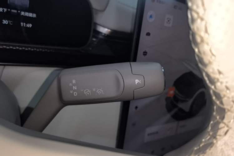 Used Zeekr 7X 2025 100 kWh Long-Range Rear-Wheel Drive with Intelligent Driving Features Gear Lever