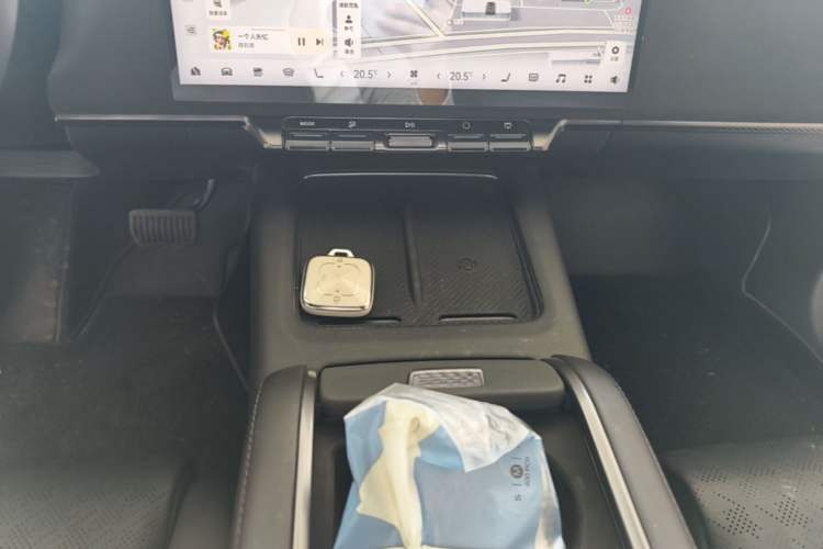 Used Zeekr 7X 2025 100kWh Long-Range All-Wheel Drive Intelligent Driving Version Gear Lever