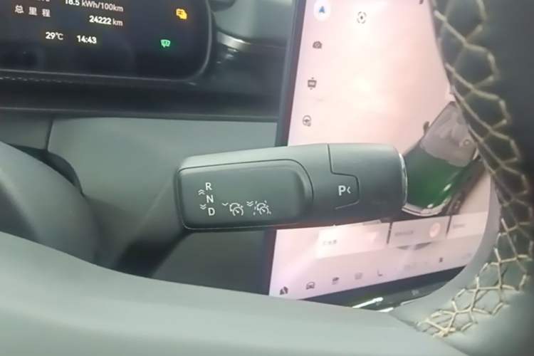 Used Zeekr 7X 2025 75 kWh Rear-Wheel Drive Intelligent Driving Version Gear Lever