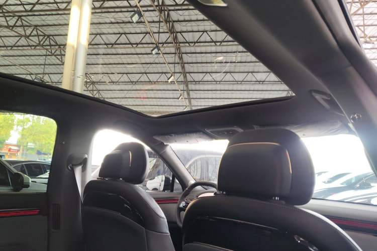 Used Zeekr 7X 2025 100 kWh Long-Range Rear-Wheel Drive with Intelligent Driving Features Headliner