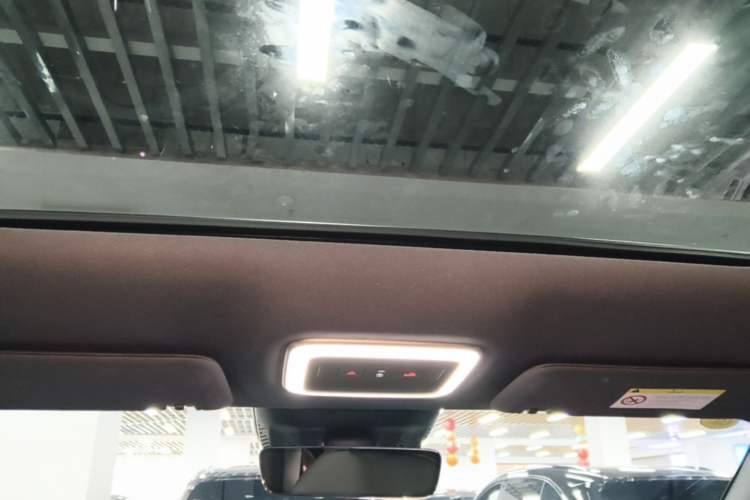 Used Zeekr 7X 2025 75 kWh Rear-Wheel Drive Intelligent Driving Version Headliner