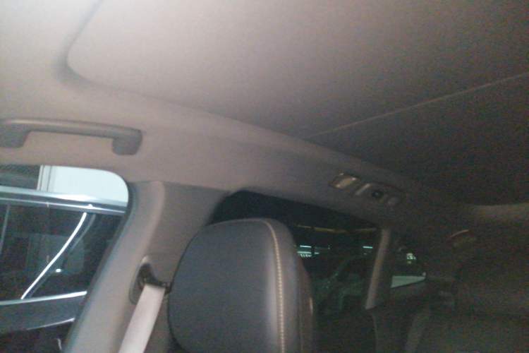Used Zeekr 7X 2025 100kWh Long-Range All-Wheel Drive Intelligent Driving Version Headliner