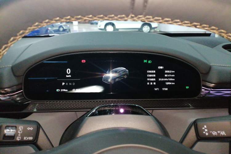 Used Zeekr 7X 2025 100kWh Long-Range All-Wheel Drive Intelligent Driving Version Instrument Cluster