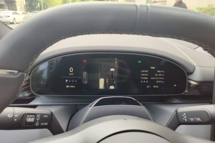 Used Zeekr 7X 2025 100 kWh Long-Range Rear-Wheel Drive with Intelligent Driving Features Instrument Cluster