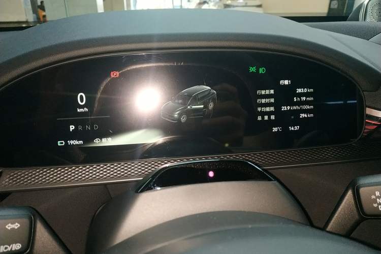 Used Zeekr 7X 2025 100kWh Long-Range All-Wheel Drive Intelligent Driving Version Instrument Cluster
