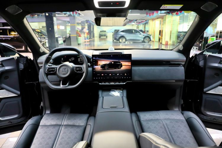 Used Zeekr 7X 2025 100 kWh Long-Range Rear-Wheel Drive with Intelligent Driving Features Interior 10