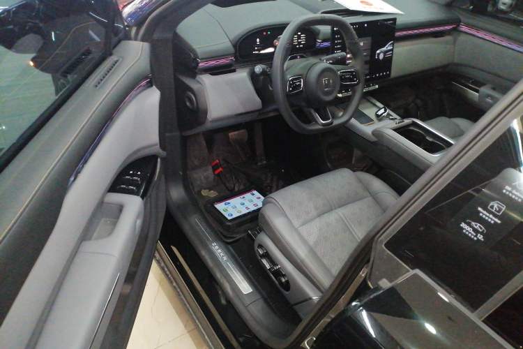 Used Zeekr 7X 2025 100kWh Long-Range All-Wheel Drive Intelligent Driving Version Interior 3