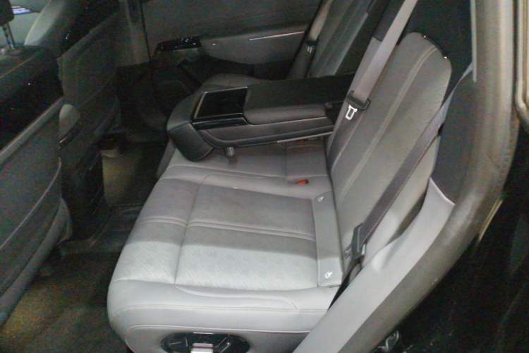 Used Zeekr 7X 2025 100kWh Long-Range All-Wheel Drive Intelligent Driving Version Interior 4