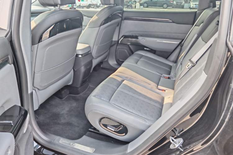 Used Zeekr 7X 2025 100 kWh Long-Range Rear-Wheel Drive with Intelligent Driving Features Interior 5