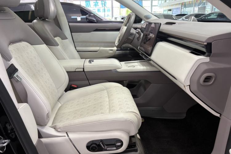 Used Zeekr 7X 2025 100 kWh Long-Range Rear-Wheel Drive with Intelligent Driving Features Interior 6