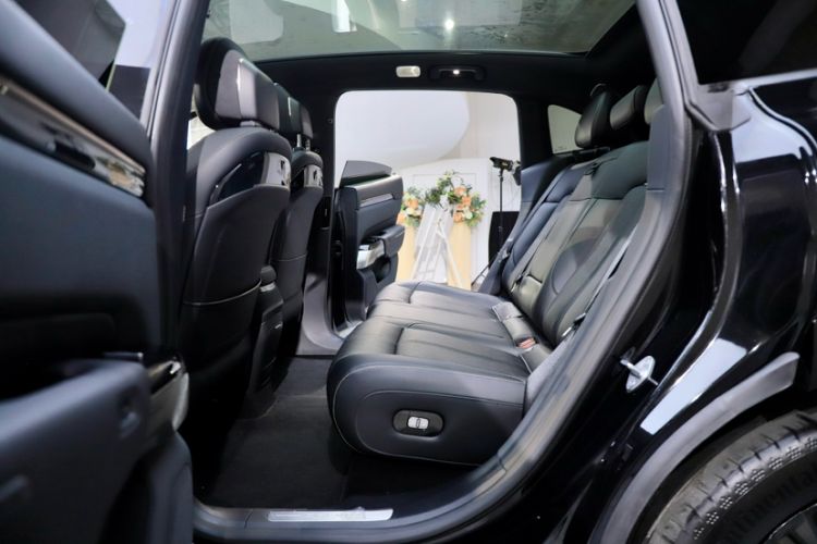 Used Zeekr 7X 2025 100 kWh Long-Range Rear-Wheel Drive with Intelligent Driving Features Interior 6