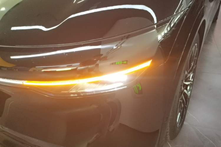 Used Zeekr 7X 2025 100kWh Long-Range All-Wheel Drive Intelligent Driving Version Left Front Headlight