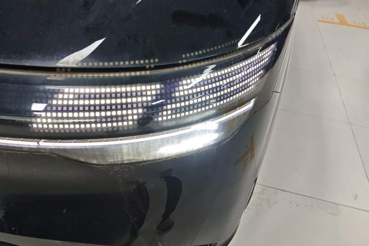 Used Zeekr 7X 2025 75 kWh Rear-Wheel Drive Intelligent Driving Version Left Front Headlight