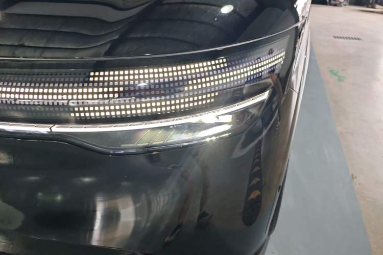 Used Zeekr 7X 2025 100 kWh Long-Range Rear-Wheel Drive with Intelligent Driving Features Left Front Headlight