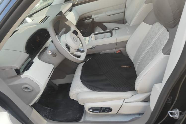 Used Zeekr 7X 2025 100 kWh Long-Range Rear-Wheel Drive with Intelligent Driving Features Left Front Seat