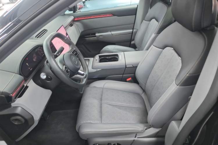 Used Zeekr 7X 2025 100 kWh Long-Range Rear-Wheel Drive with Intelligent Driving Features Left Front Seat
