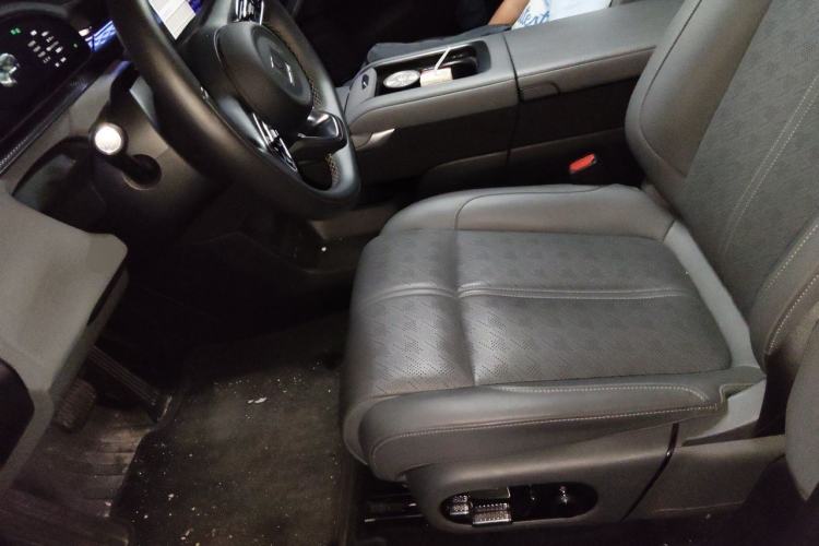 Used Zeekr 7X 2025 75 kWh Rear-Wheel Drive Intelligent Driving Version Left Front Seat