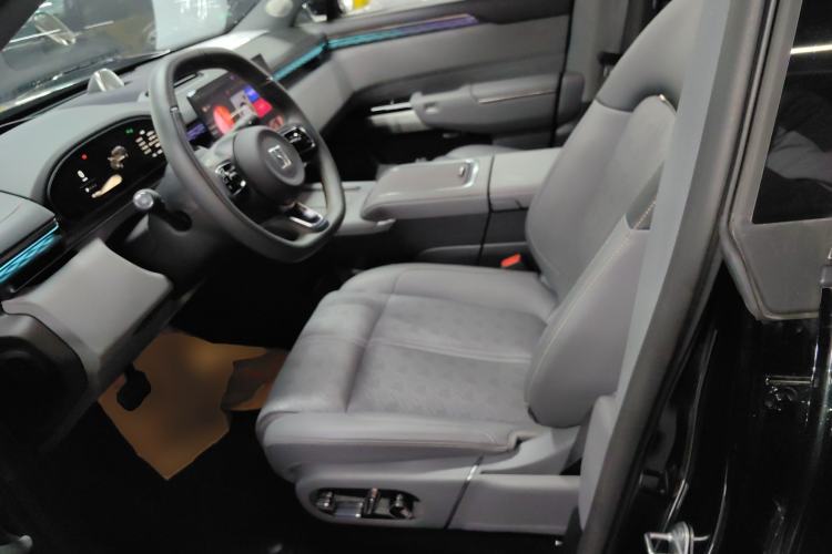 Used Zeekr 7X 2025 75 kWh Rear-Wheel Drive Intelligent Driving Version Left Front Seat