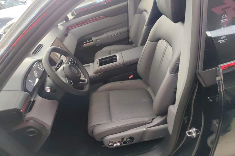 Used Zeekr 7X 2025 100 kWh Long-Range Rear-Wheel Drive with Intelligent Driving Features Left Front Seat