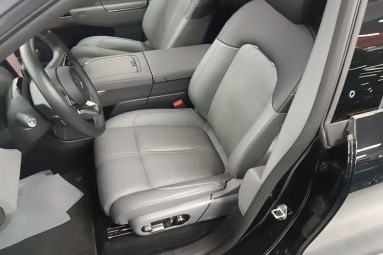 Used Zeekr 7X 2025 75 kWh Rear-Wheel Drive Intelligent Driving Version Left Front Seat