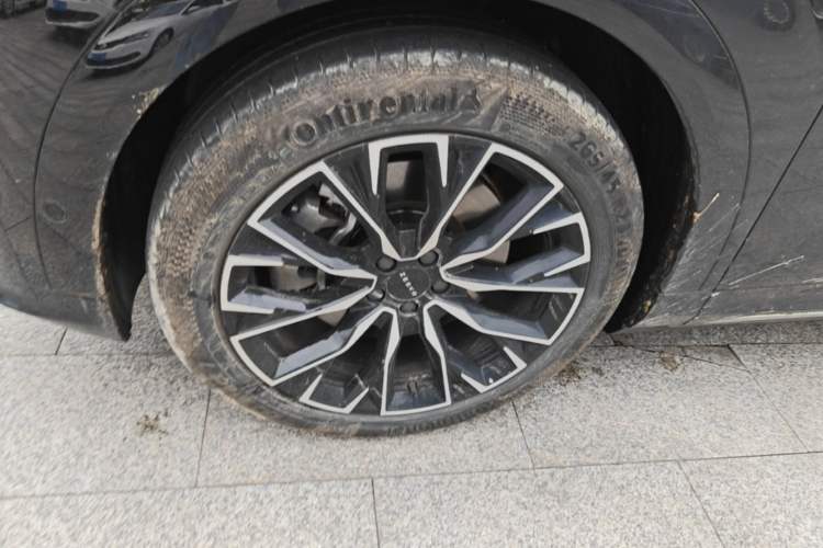 Used Zeekr 7X 2025 75 kWh Rear-Wheel Drive Intelligent Driving Version Left Front Wheel Hub